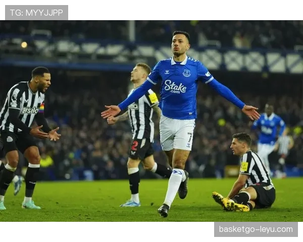 纽卡斯尔伤病潮持续发酵，球队状态堪忧冲击联赛争四前景