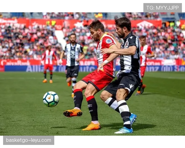 西甲劲旅再创历史佳绩，不败纪录强势延续，球队表现持续亮眼