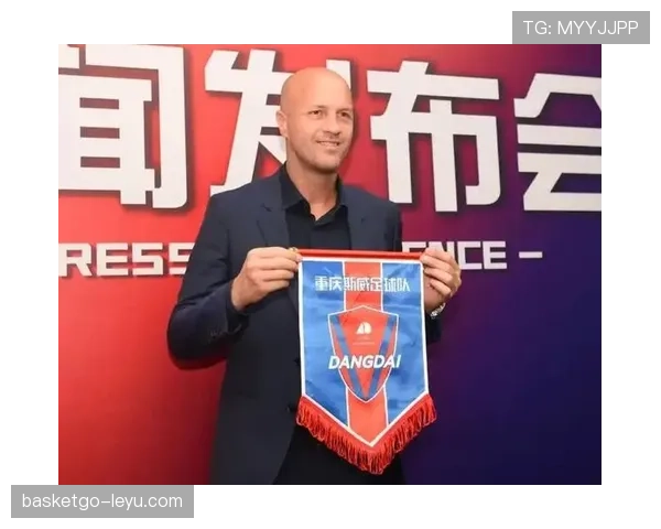 克鲁伊夫足球哲学注入新活力，引领球队新赛季风格革新