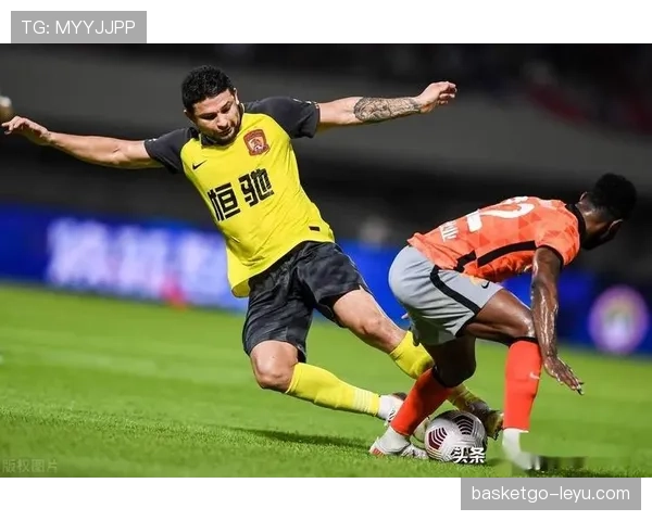 山东泰山领先就崩盘，问题显现，对关键战稳定性形成制约