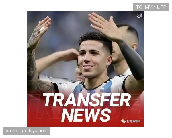 恩佐·费尔南德斯逛菜市场的样子，手上那块表把我和他分成了两个世界